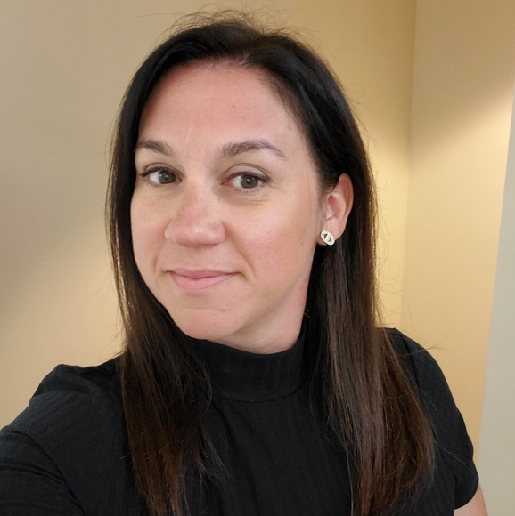 Meet your Posher, Elizabeth - Picture 1 of 1